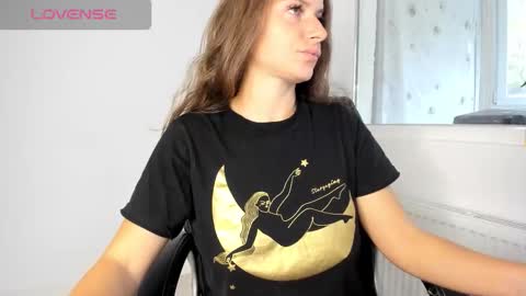 diamondkay_ online show from October 13, 6:38 am