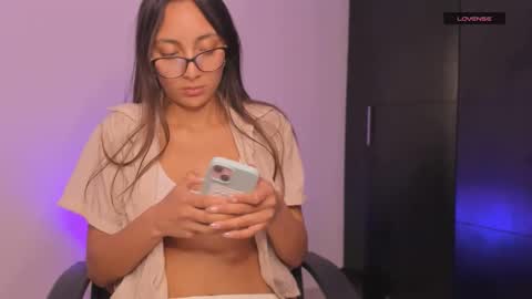 dianadirty1 online show from November 5, 11:10 pm