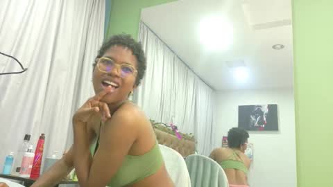 didoelizabeth online show from September 23, 1:09 pm