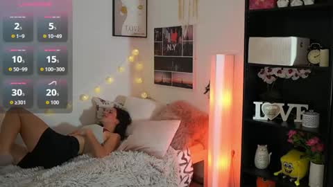 Dina online show from January 8, 2:43 pm