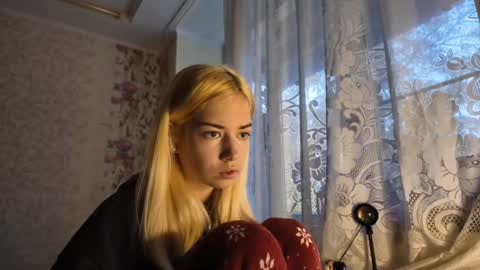 dinorahmroczkowski online show from October 7, 7:57 am