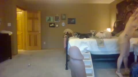 Snapshot of dirtydaisylou chatting on February 5, 5:32 pm Daisy online show from February 5, 5:32 pm