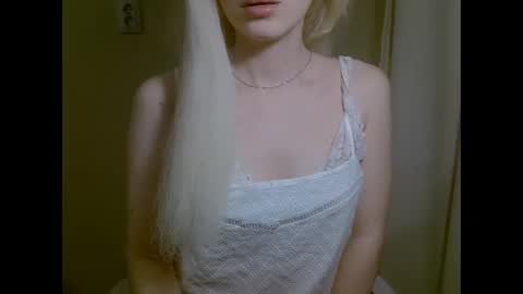 DitaMilton online show from October 2, 8:36 pm