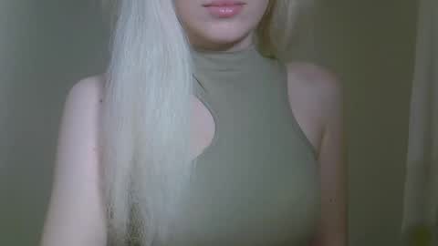 DitaMilton online show from October 9, 6:56 pm