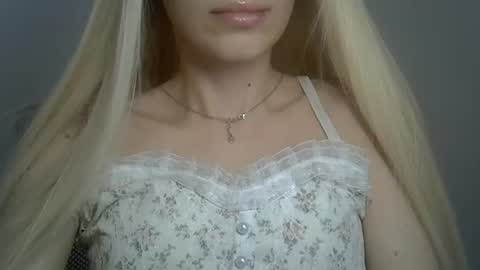 DitaMilton online show from July 12, 2:07 pm