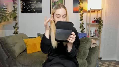 Betty online show from February 19, 5:49 am