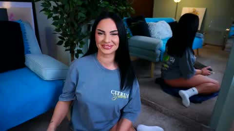Snapshot of dolce_tentacion chatting on March 3, 7:15 am Monica online show from March 3, 7:15 am