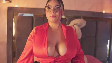 doll_daisy_ online show from October 19, 11:45 am