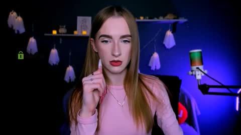 doll_vey online show from October 30, 8:10 pm