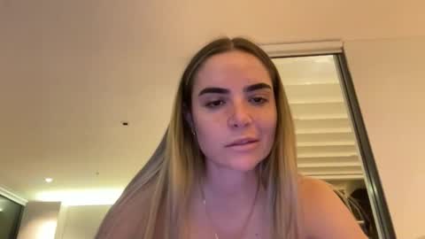 Doll Cucumber online show from November 13, 5:45 pm