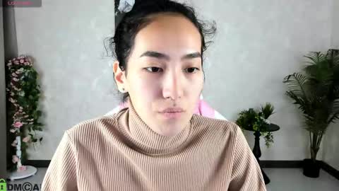 Aura online show from October 15, 3:09 am