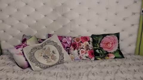 DonnaGriffin online show from November 11, 11:18 am