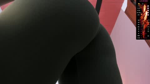 Snapshot of donnapaul_ chatting on January 21, 12:29 pm Paula DiazGMT-5 0730 - 1400 online show from January 21, 12:29 pm