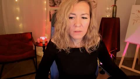 Donna online show from December 22, 6:33 pm