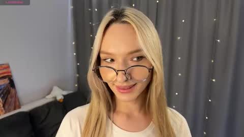 Ely online show from January 18, 5:20 pm