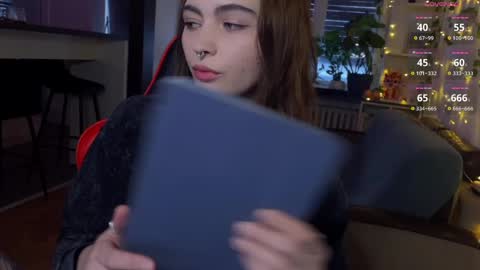 Alice online show from February 14, 6:23 am