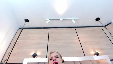  DOROTHY online show from April 8, 5:42 am