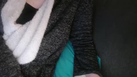 Snapshot of douce_elsa chatting on February 27, 7:15 pm Douce Elsa online show from February 27, 7:15 pm