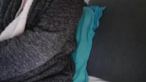 Snapshot of douce_elsa chatting on February 8, 12:17 pm Douce Elsa online show from February 8, 12:17 pm