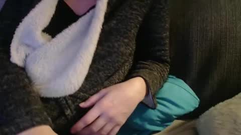 Snapshot of douce_elsa chatting on October 13, 6:21 pm Douce Elsa online show from October 13, 6:21 pm