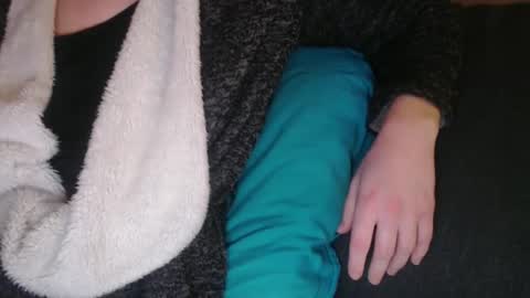 Snapshot of douce_elsa chatting on March 10, 6:56 pm Douce Elsa online show from March 10, 6:56 pm