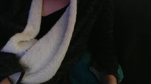 Snapshot of douce_elsa chatting on October 16, 6:54 pm Douce Elsa online show from October 16, 6:54 pm
