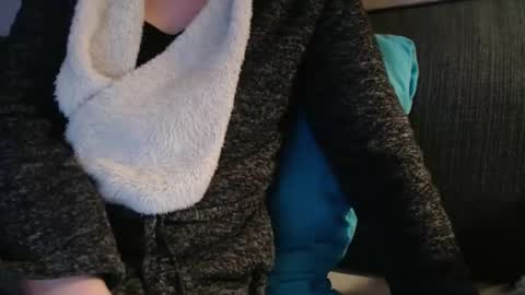 Snapshot of douce_elsa chatting on October 14, 6:54 pm Douce Elsa online show from October 14, 6:54 pm