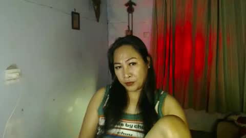 Snapshot of doyouwantme143 chatting on October 18, 3:48 pm trisha online show from October 18, 3:48 pm