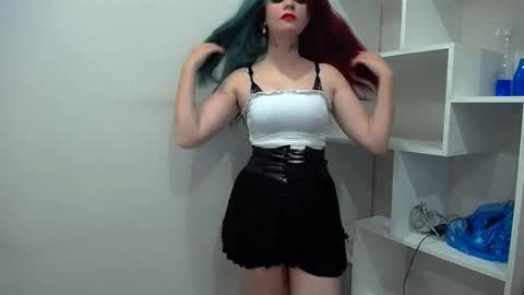 dream caster  online show from October 22, 2:33 pm