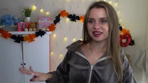 Mari online show from October 6, 9:59 am