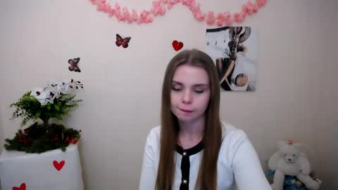 Mari online show from April 8, 9:44 am