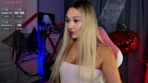  Mary   pvt open    use pink and blue app lovense online show from October 29, 1:58 pm