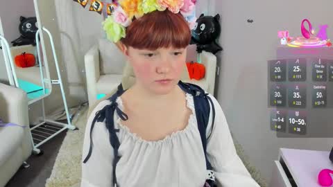 Snapshot of dreammyluna chatting on October 18, 9:38 pm Luna online show from October 18, 9:38 pm