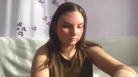 Mila online show from March 4, 7:19 am