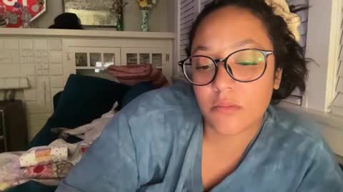 RIRI OR DREAMY online show from March 10, 4:07 am