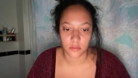 RIRI OR DREAMY online show from October 19, 2:41 pm