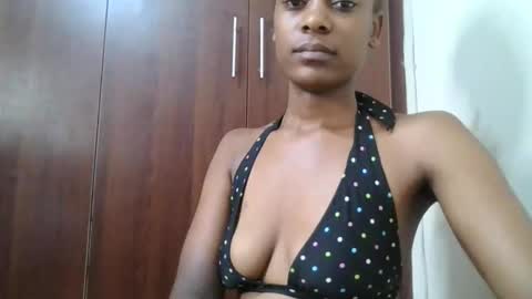 drippingqueenxoxo online show from April 3, 3:21 pm