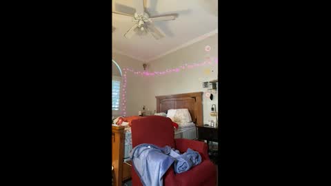 Drippy kitty  online show from December 17, 6:56 pm