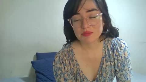 dronae online show from March 10, 12:47 am