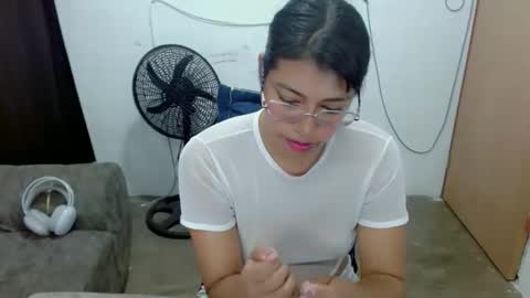 dulce2415 online show from April 21, 2:04 am