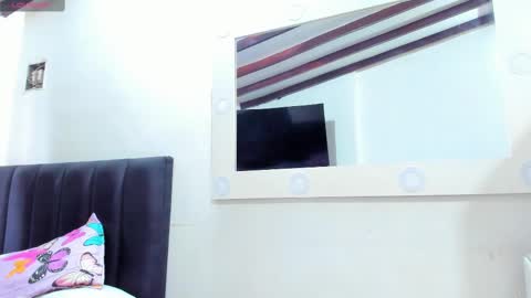 Dulce  online show from February 22, 10:26 pm