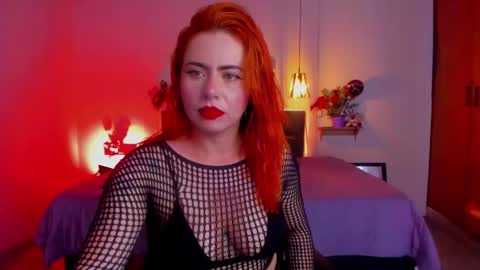 Snapshot of dulce_charlottee chatting on February 4, 8:28 pm DULCE online show from February 4, 8:28 pm