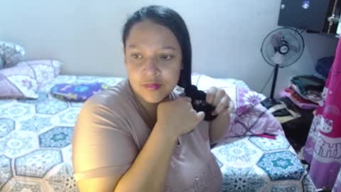 dulce online show from March 7, 12:01 pm