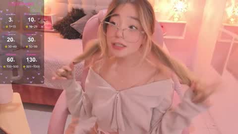 Snapshot of dulce_powl chatting on October 27, 4:13 pm Dulce  online show from October 27, 4:13 pm