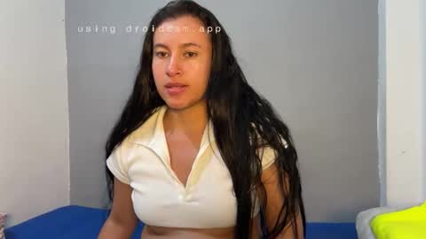 dulceizzy online show from March 18, 1:10 am