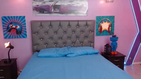Abril Cruz online show from October 15, 3:31 am