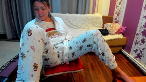 Snapshot of dyanakaylin chatting on January 7, 10:52 pm dayana online show from January 7, 10:52 pm
