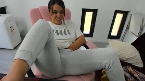 Snapshot of dyanakaylin chatting on September 24, 6:45 am dayana online show from September 24, 6:45 am