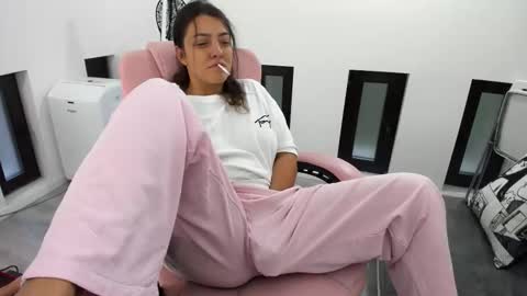 Snapshot of dyanakaylin chatting on September 12, 4:24 am dayana online show from September 12, 4:24 am