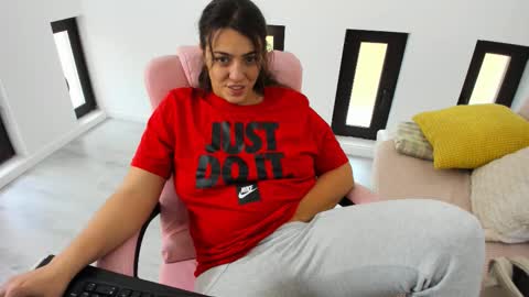 Snapshot of dyanakaylin chatting on October 13, 7:44 am dayana online show from October 13, 7:44 am